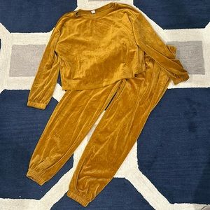 Old Navy Gold Plush Velour Lounge Set Size Small